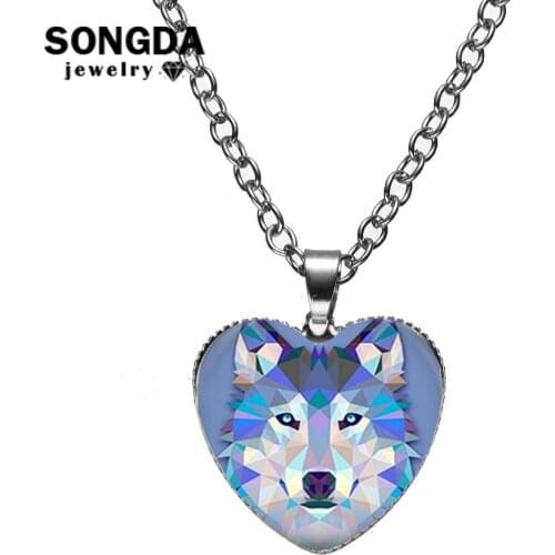 2019 New Nymph Wolf Choker Necklace Nordic Howling Wolf Totem Crystal Glass Heart Pendant Necklace for Women Men Collier