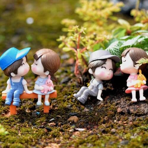 1set Sweety Lovers Couple Chair Figurines Miniatures Fairy Garden Gnome Moss Valentines Day Gift Resin Crafts Home Decoration