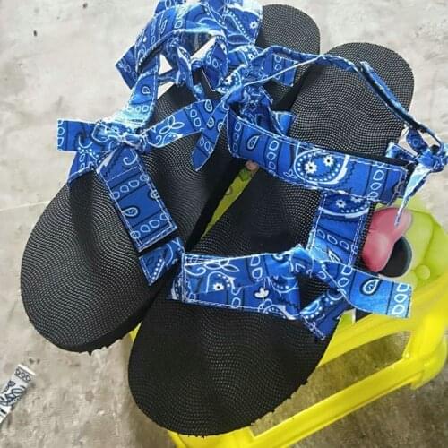 New summer comfortable open toe round head female sandals Graffiti silk solid color Light weight plus size wild sandals 36-43