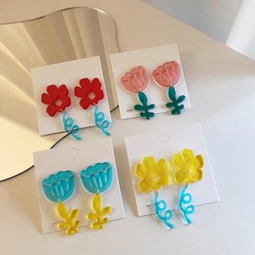 AOMU 2021 New Fashion Colorful Asymmetric Flower Transparent Acrylic Dangle Drop Earrings for Women Girls Jewelry Accessories