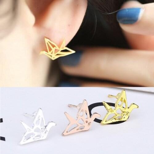 The Latest Fashion Hollow Animal Paper Crane Bird Shape Elegant Girl Exclusive Three Colors To Choose Jewelry Gift Selection