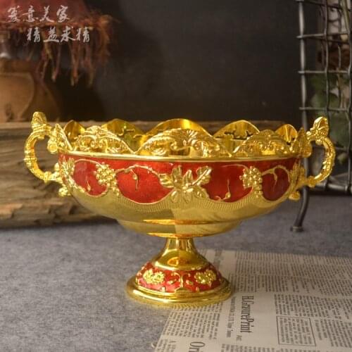 Euiope flower carved round gold +red alloy metal fruit bowl Dessert plate With ears fruit tray for wedding decoration SG017