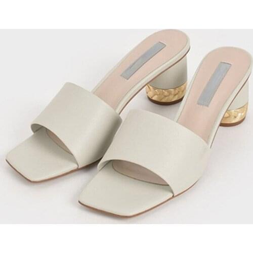 2021 New Temperament Fashion Women Shoes with Square Toe and Open Toe Back Space Sandals with Metal Decoration High Heels Brand