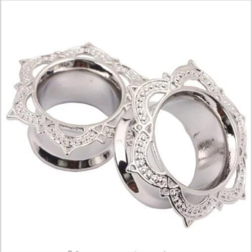 A pair Stainless Steel Flower Ear Plugs tunnels Retro ear expander body piercing jewelry