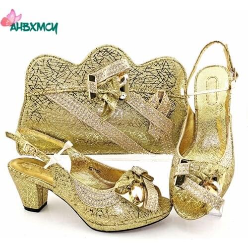 2021 Nigerian Women New Design Mature Shoes and Bag to Match in Gold Color High Quality Sandals with Shinning Crystal for Party