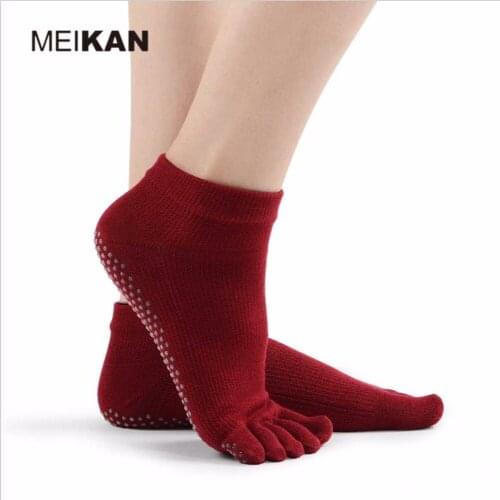 MeiKan professional women anti-skid Yoga Five Toe socks exquisite cotton Fitness sock Breathable Rubber band Wrap Finger lippers