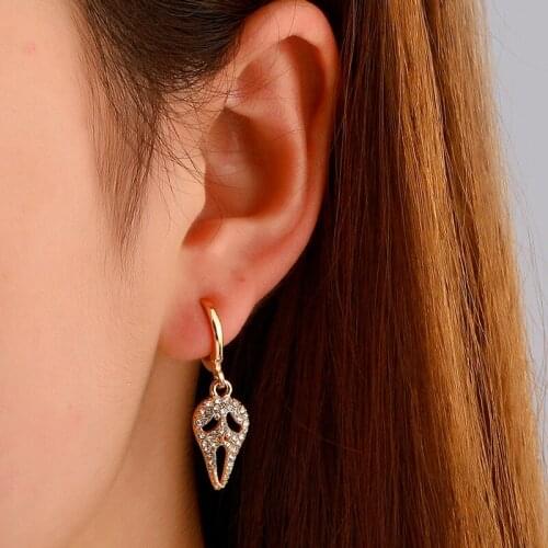 Oewyr Piercing Earrings