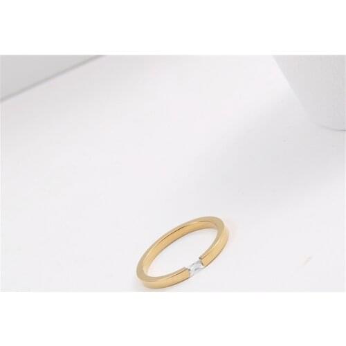 Luxury Brand Free Shipping Minimalist Simple Thin Golden Rings Stainless Steel Cubic Zircon Stones Girl Womens Accessoires Ring