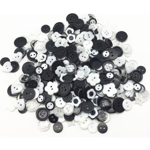 1000pcs 9-18mm Black White Mixed Resin Buttons Heart Flower Star Round Sparkly Glitter Sewing Button Scrapbooking Embellishments