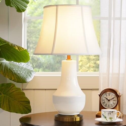 American Table Ceramic Modern Minimalist Creative Warm Bedroom Bedside Lamp Nordic Living Room Decoration Stylish Table Lamp
