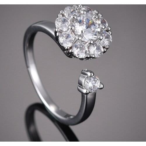 High Quality Luxury Crystal Engagement Ring for Women AAA White Cubic Zirconia Silvery color Rings Wedding Trend Female Jewerly