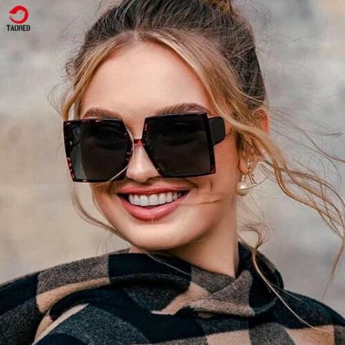 Woman trendy fashion sunglasses metal legs square frame new luxury brand outdoor travel party drive wear comfort TAORED eyewear