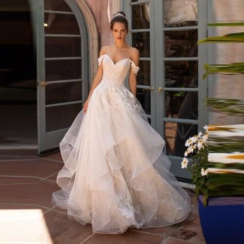 Exquisite Hot Sale Lace Back Out Bridal Wedding Gowns Off Shoulder Short Sleeves Wedding Dresses for Bride Appliqued Court Train