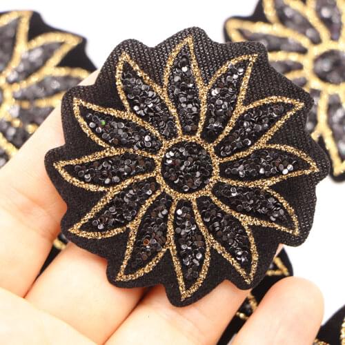 5pcs/lot 6cm Sequin Black Flower Patch DIY Iron On Stickers for Sweater Dress Shirt Sewing Fabric Appliques Handmade Badge