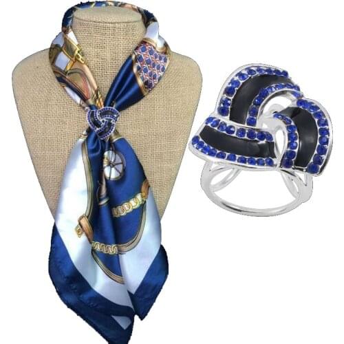New Elegant Ladies Scarf Buckle Plant Flowers Blue Rhinestone Shape Brooch Alloy Material Fashion Women Jewelry Gift Hot