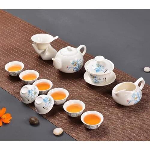 Creative Gaiwan Tea Strainer White Porcelain Kung Fu Tureen Ceramic Tea Bowl Tea Pot Water Cups Master Cups Chinese Tea Set