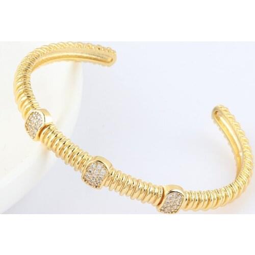 Simple Fashion Gold Plated Opening Metal Copper Bracelets Bangles for Women Party Wedding Jewelry