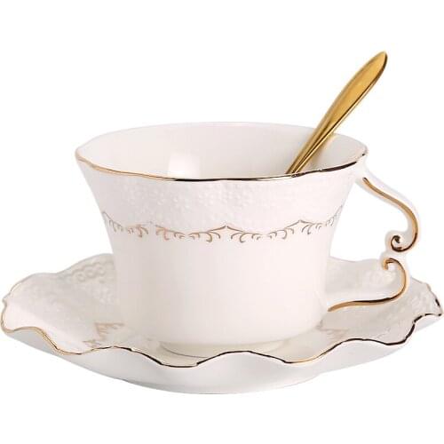 Ceramic Teapot With Strainer Vintage Porcelain British Tea Pot And Cup Set Candle Heating Glass Coffee Mugs Home Decoration