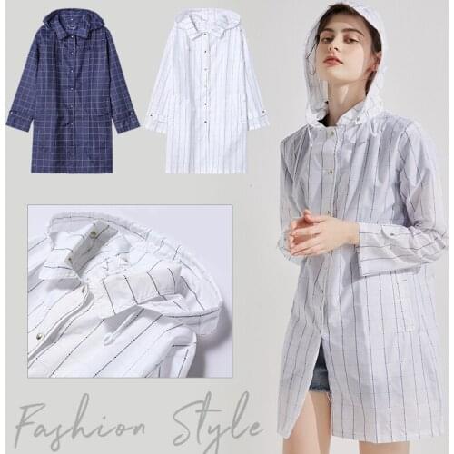 Fashion raincoat lattice waterproof clothing fresh and light adult girl student short raincoat coat Travel Portable