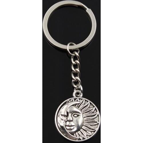 New Fashion Keychain 29x25mm Sun Moon Sunshine Pendants DIY Men Silver Color Car Key Chain Ring Holder Souvenir For Gift