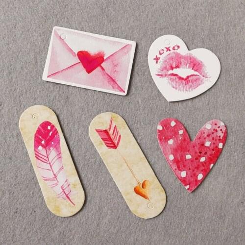 50pcs Retro Hot Pink Heart Paper Gift Tags Valentines Day Kraft Bookmark Party Decoration Hang Tags with String