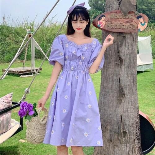 Summer New Korean-Style Sweet Fungus Square Collar Flower Embroidered Puff Sleeve Pleated Elastic Waist Slimming Dress for Women