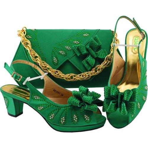 New Arrival Italian Shoes with Match Bags for Women Nigerian Women Wedding Shoes and Bag Set Decorated with Rhinestone MM1081