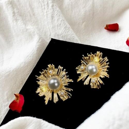 New Fashion Sun Flower Big Metal Firework Stud Earrings for Women Irregular Earrings Gold Color Statement Earrings Party Brincos