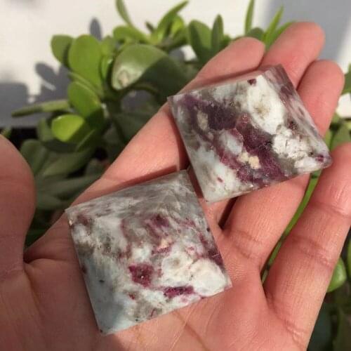 2pcs drop shipping Natural red tourmaline Crystal gemstone pyramid meditation reiki healing chakra crystal pyramid wholesale