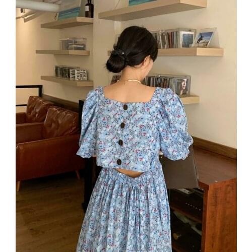2021 Summer Retro French Square Collar Design Back Show Waist Buttons Be Careful Puff Sleeve Floral Printing Dress Vestidos