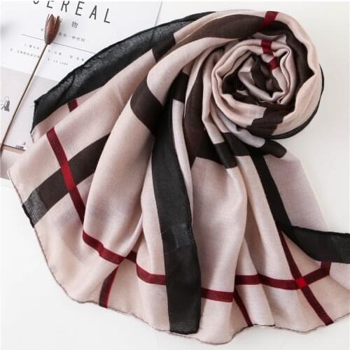 2021 New Design Women Viscose Scarf Bohemian Aztec Tassel Beach Hijab Shawls and Wraps Female Foulards Echarpe Muslim 180*90Cm