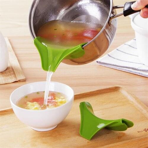 Spout Funnel Gadgets Anti-Spill Silicone Slip on Pour Soup for Pots Pans and Bowls Jars Home Kitchen Tool Kitchen Accessories