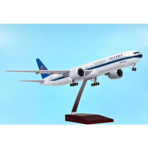 47CM 1/157 Boeing B777 Dreamliner Aircraft Air China Southern Airlines Model Light Diecast Plane Kids Toys Adult Airline Display