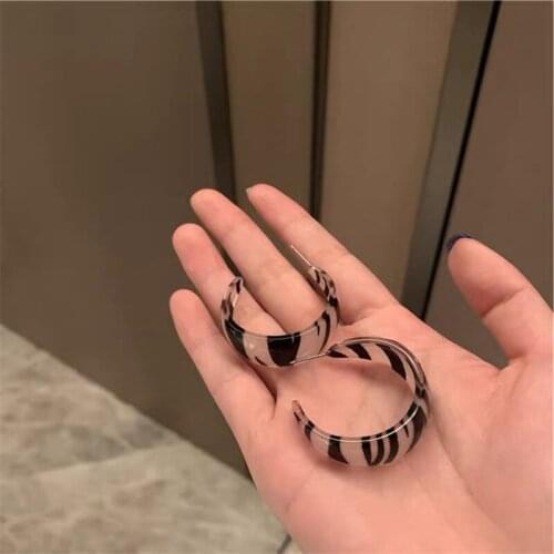 C-shaped Resin Hoop Earrings for women Zebra-striped Geometric Korean Earrings Wedding Party Fashion Jewelry Wholesale