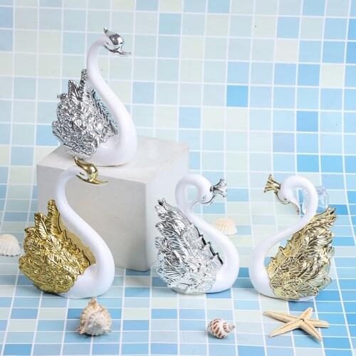2Pcs Romantic Crown Swan Cake Topper Cake Dessert Baking Decor Ornament Supplies