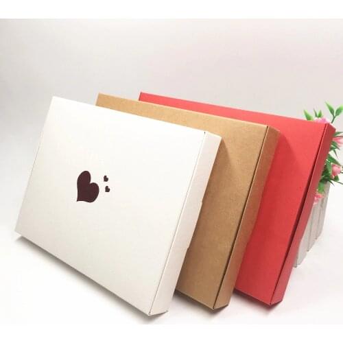 30Pcs Hot Stamping Red Hearts Paper Box With Flower Shape Sticker Label For Display Packing Trinkets Cosmetics Novelty 20x15x2.5