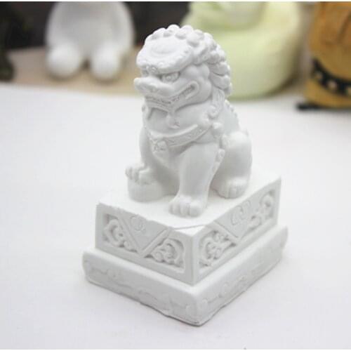 Wholesale lion aromatherapy gypsum car plaster silicone mold handmade candle making wax mold