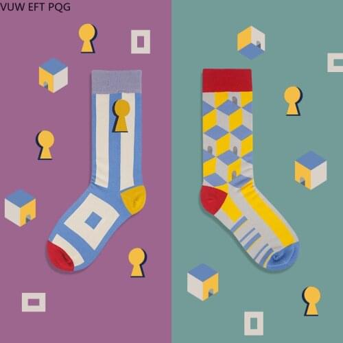 Abstract art design socks hip hop street fashion villain plaid personality fashion cotton socks Men and women couples