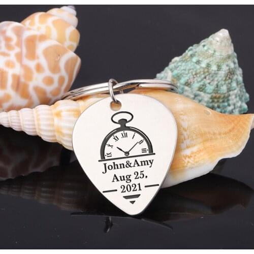 Stainless Steel Customized Couple Name Special Day Commemorative Gift Personalized Creative Guitar Pick Keychain