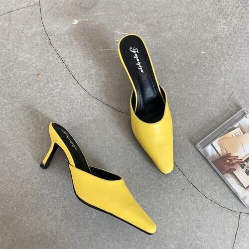 2021 Brand Designer Fashion Mules Shoes Women Soft PU Leather Low Heels Mules Sandals Ladies Outdoor Pointed Toe Slip On Slipper