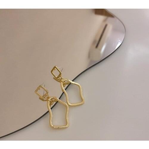 Origin Summer Retro Irregular Geometric Earrings for Women Metal Personality Twisted Dangle Earring for Women Party Jewelry