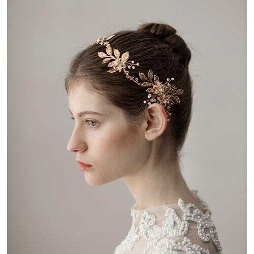 Romantic Sweetheart Bridal Headdress Alloy Leaves Crystal Pearl Flower Hair Hoop for Wedding Perform Studio Travel Photo O393