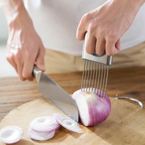 1Pcs Easy Onion Holder Slicer Vegetable tools Tomato Cutter Stainless Steel Kitchen Gadgets No More Stinky Hands