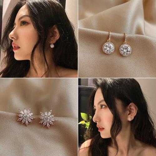 2020 New Zircon snowflake Metal Gold Stud Earrings For Woman Fashion Korean Jewelry Wedding Party Luxury Unusual Girls Earrings