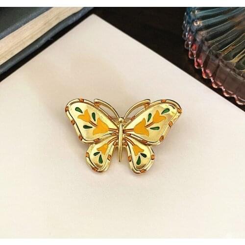 HOSENG Palace Classical Exquisite Golden Butterfly Brooch Retro Woman Elegant Enamel Jewelry Pin Gift HS_749