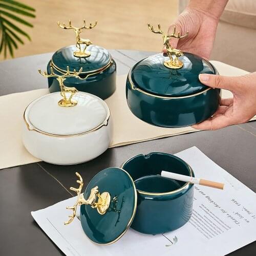 Deer Cover Ceramic Ashtray Home Decoration Cute Portable Ashtray Living Room Office Desktop Accessories Ashtray Outdoor Gift