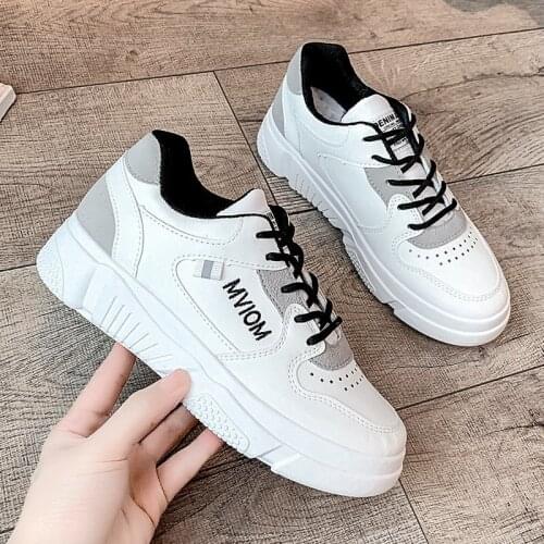 Spring and autumn ladies sneakers 2021 thick-soled vulcanized casual shoes flat-soled pregnant women walking shoes women running