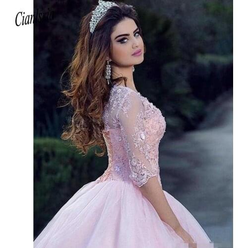 Elegant Princess Pink Ball Gown Quinceanera Dresses Scoop Neck Appliques Beaded Saudi Arabic Tulle Dress Sweet 16 Party