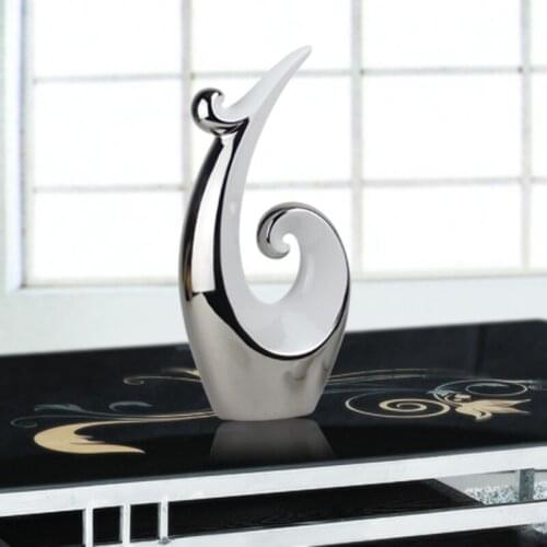 Ceramic Creative European Style Statue Home Decor Crafts Room Decoration Ceramic Fly Ornament Porcelain Figurines Decorations