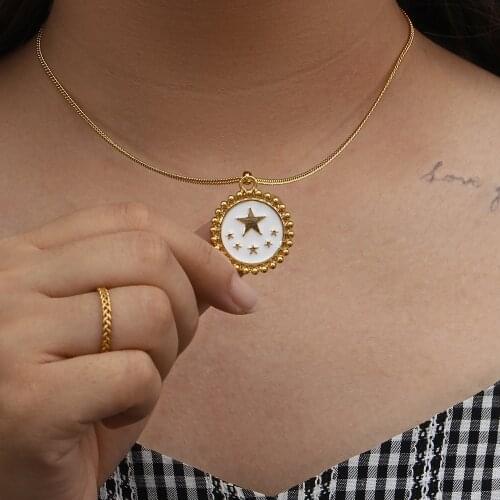 2021 New Red White Black Enamel Star Pattern Gold Coin Necklace For Women Ladies Heart Pendant Necklaces Jewelry Accessories